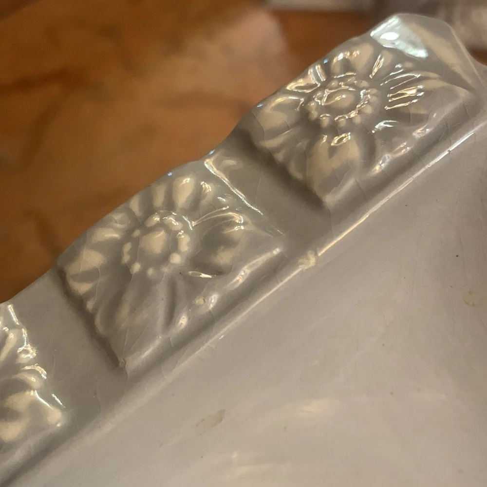 Vintage 1970s Ceramic Ashtray Cigar box set